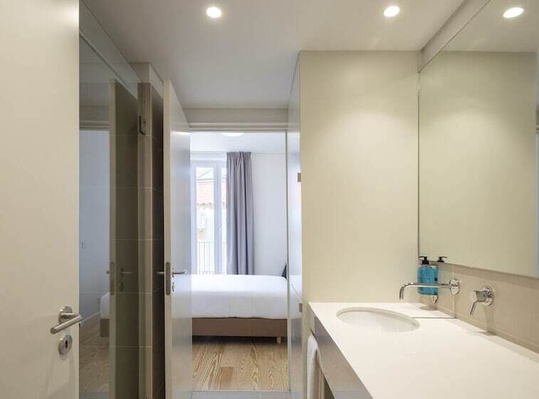 Lisbon Serviced Apartments Santos