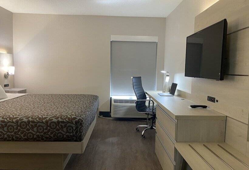 호텔 Days Inn & Suites By Wyndham Peachtree Corners Norcross