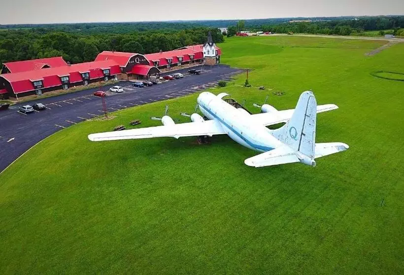 Отель Don Q Inn