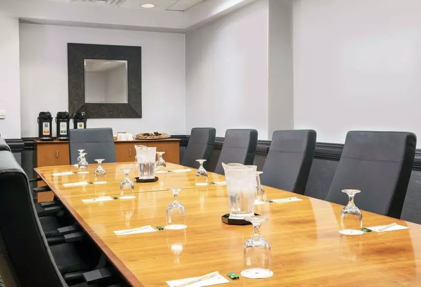 Doubletree By Hilton Hotel Tallahassee