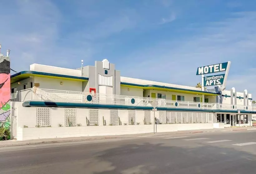 Отель Downtowner Boutique