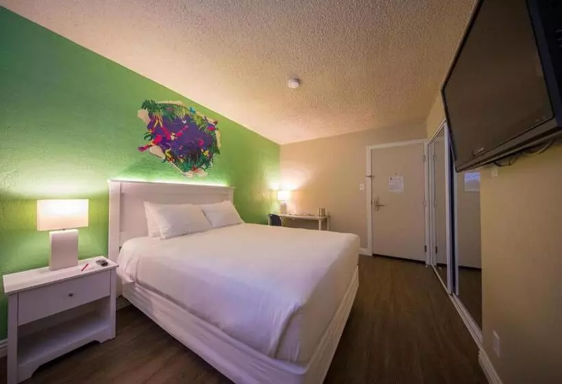 Отель Downtowner Boutique