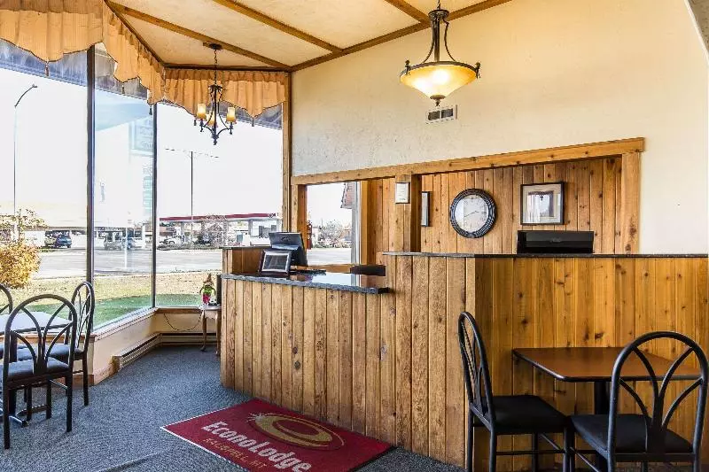 酒店 Econo Lodge Inn & Suites Kalispell Glacier National Park Gateway