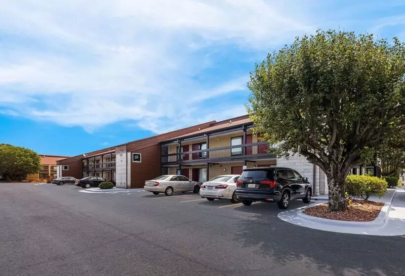 ホテル Econo Lodge