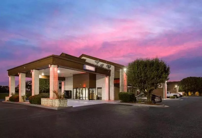 ホテル Econo Lodge