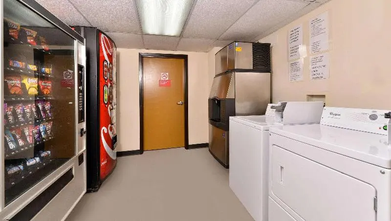 ホテル Executive Inn & Suites