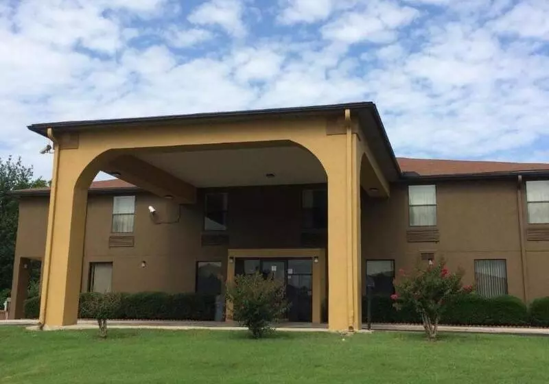 酒店 Luxury Inn & Suites