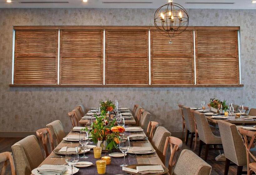 The Del Monte Lodge Renaissance Rochester Hotel & Spa