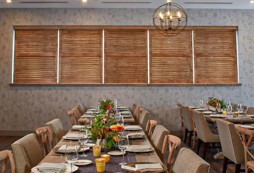 The Del Monte Lodge Renaissance Rochester Hotel & Spa