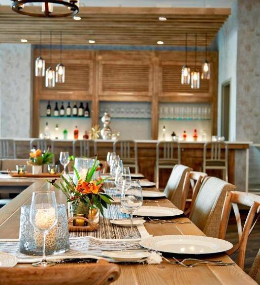 The Del Monte Lodge Renaissance Rochester Hotel & Spa