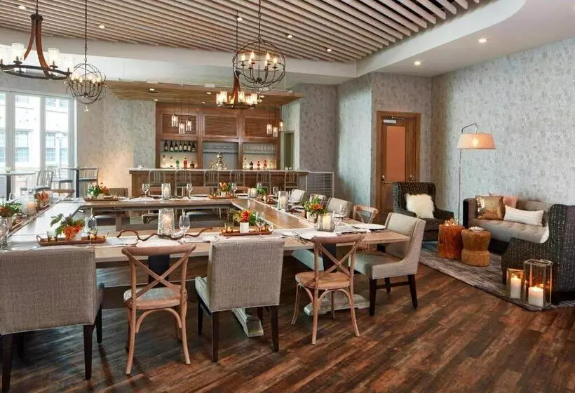 The Del Monte Lodge Renaissance Rochester Hotel & Spa