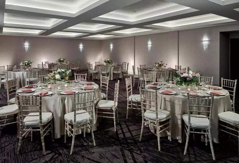 The Del Monte Lodge Renaissance Rochester Hotel & Spa