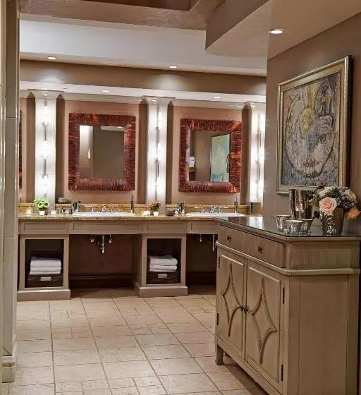 The Del Monte Lodge Renaissance Rochester Hotel & Spa