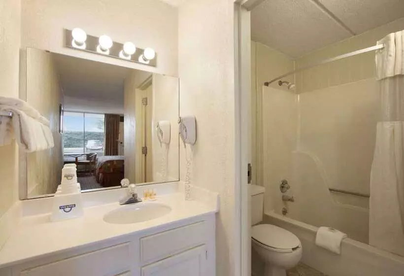 מוטל Days Inn By Wyndham Seneca Clemson