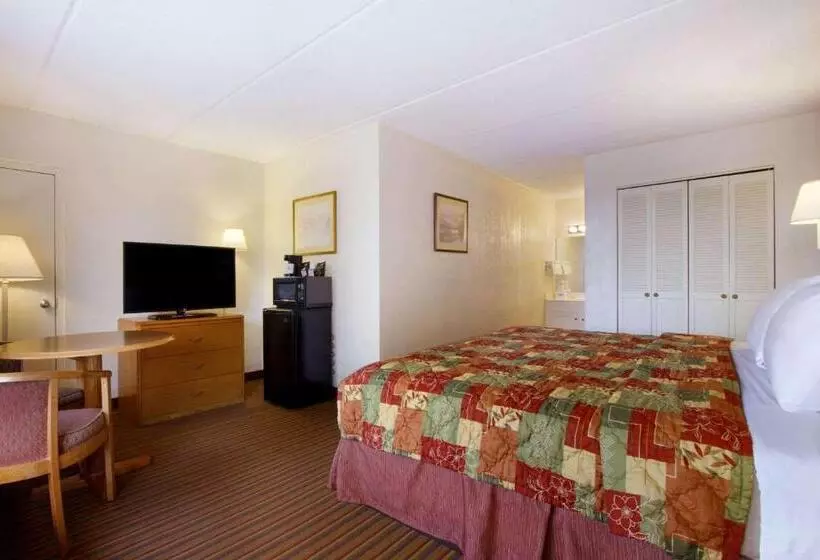 מוטל Days Inn By Wyndham Seneca Clemson