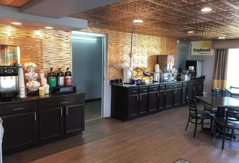 מוטל Days Inn By Wyndham Seneca Clemson