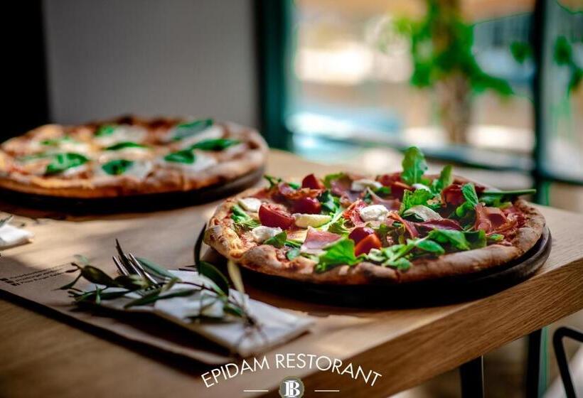 فندق Illyrian Boutique