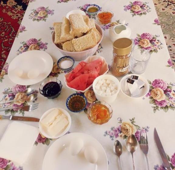 پانسیون Guest House Aziza
