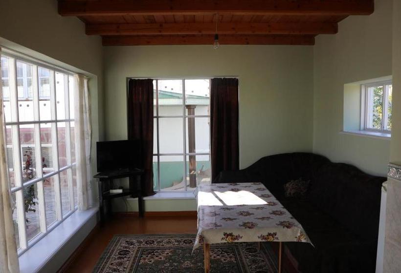 پانسیون Guest House Aziza