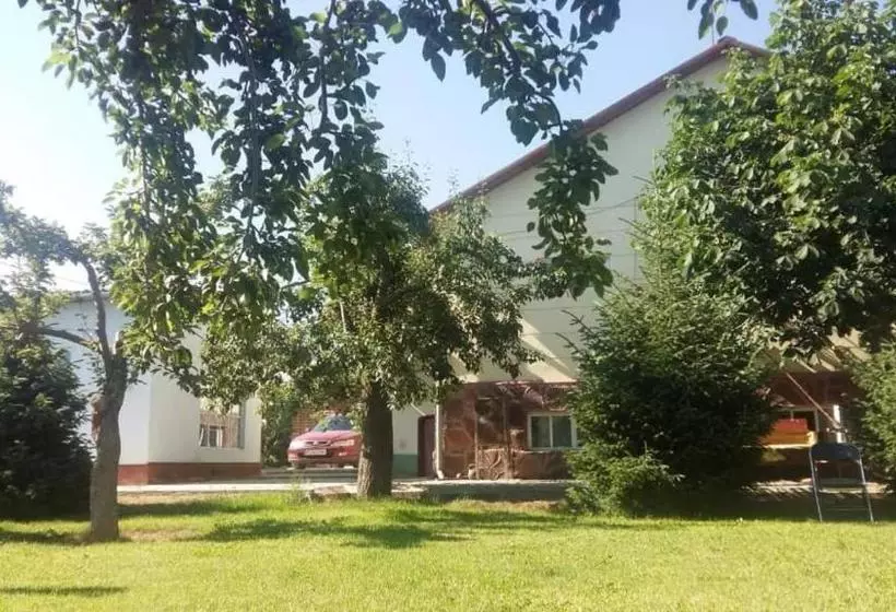 پانسیون Guest House Aziza