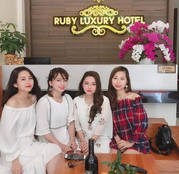 هتل Ruby Luxury