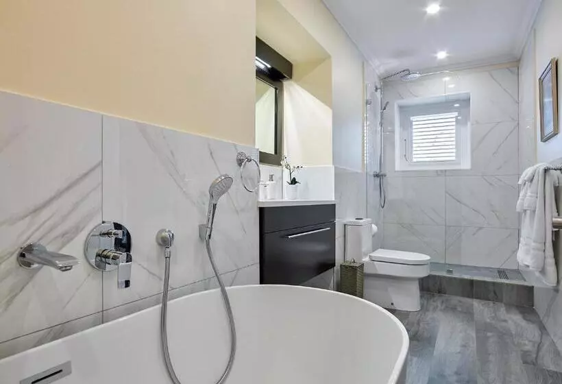 پانسیون Colleton Great House