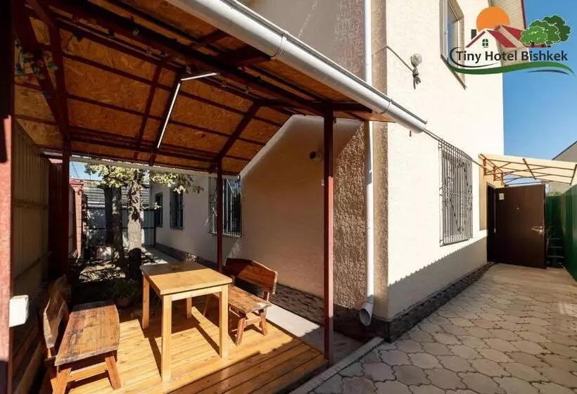 پانسیون Tiny Hotel Bishkek