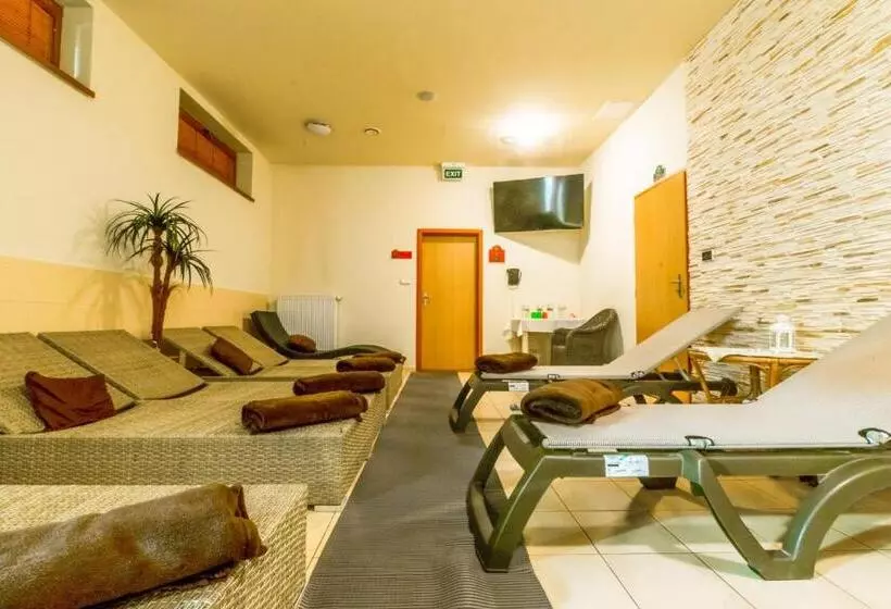 پانسیون Penzión ľadoveň Skvelá Kuchyňa A Rodinná Atmosféra