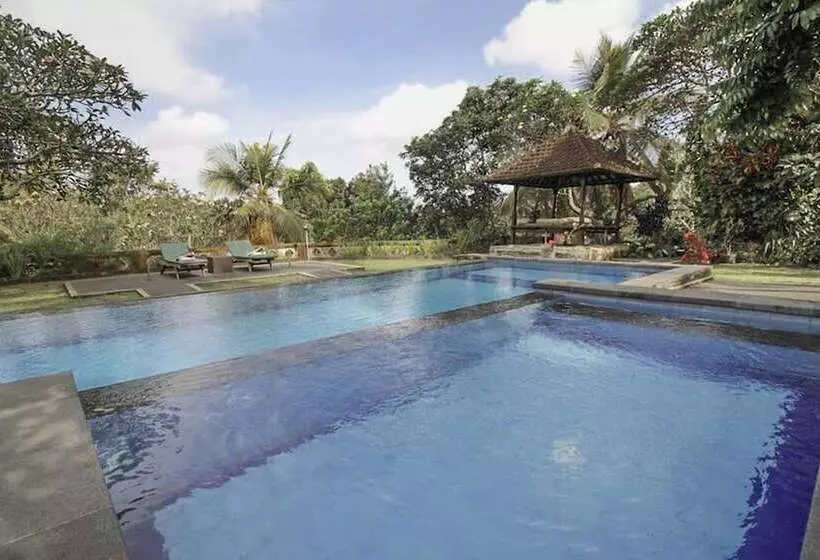 ベッドアンドブレックファースト Taman Indrakila