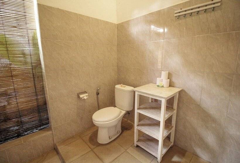 Bed and Breakfast Taman Indrakila