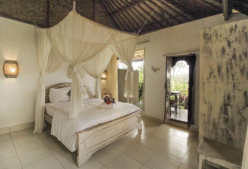 Bed and Breakfast Taman Indrakila