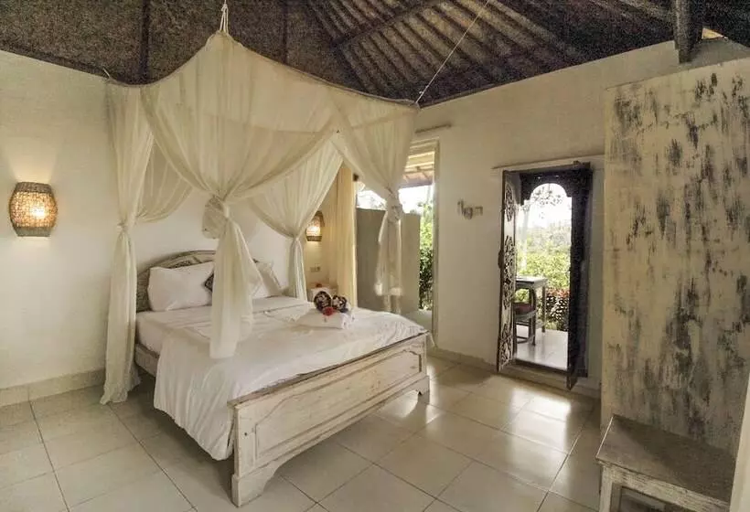 ベッドアンドブレックファースト Taman Indrakila