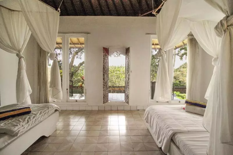 ベッドアンドブレックファースト Taman Indrakila