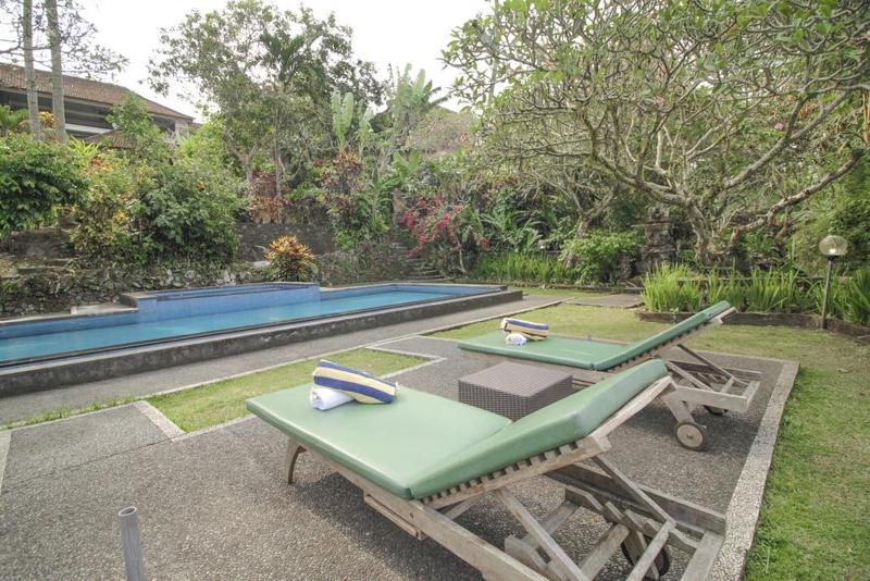 Bed and Breakfast Taman Indrakila