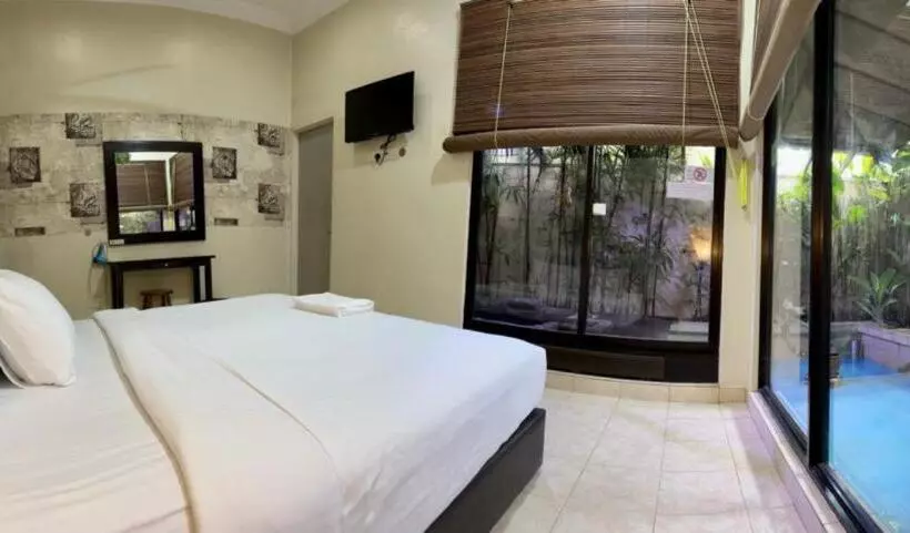 ホテル Ardour Lodge B Wing