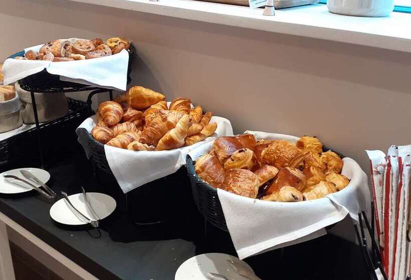 فندق Hilton Garden Inn Massy