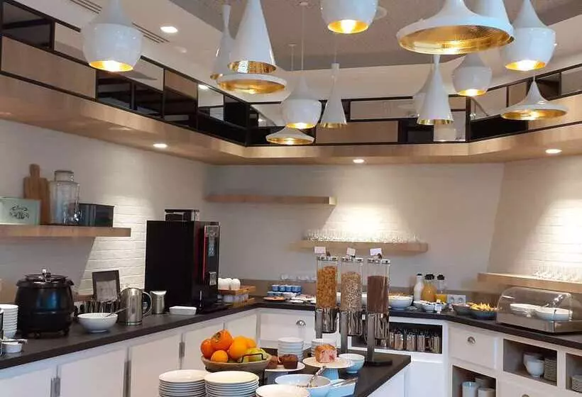 Hotelli Hilton Garden Inn Massy