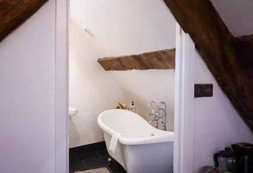 ホテル Kings Arms