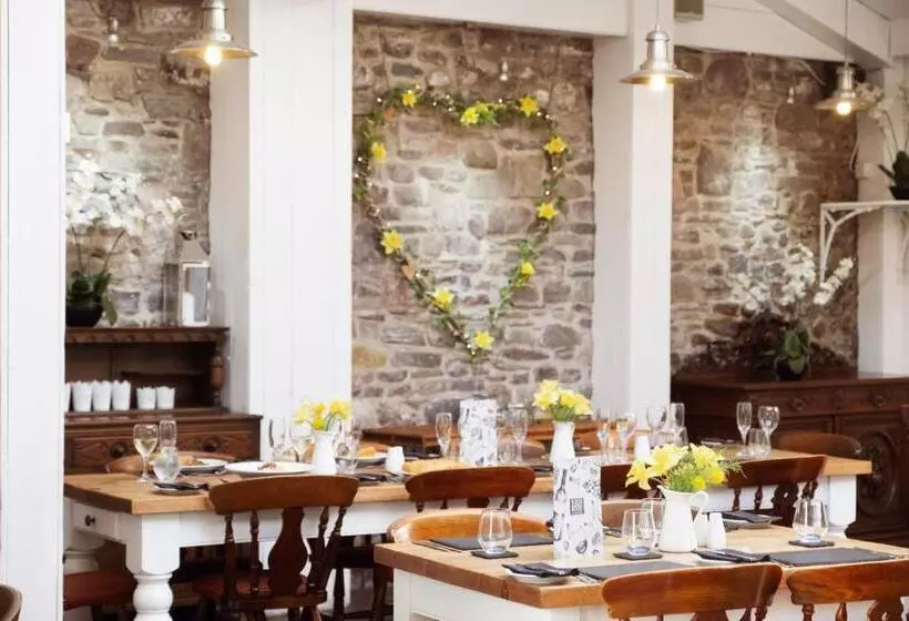 ホテル Kings Arms