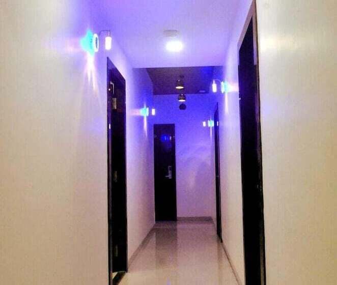 هتل Aralia International Airport, Mumbai