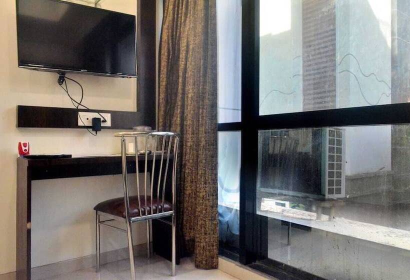 هتل Aralia International Airport, Mumbai