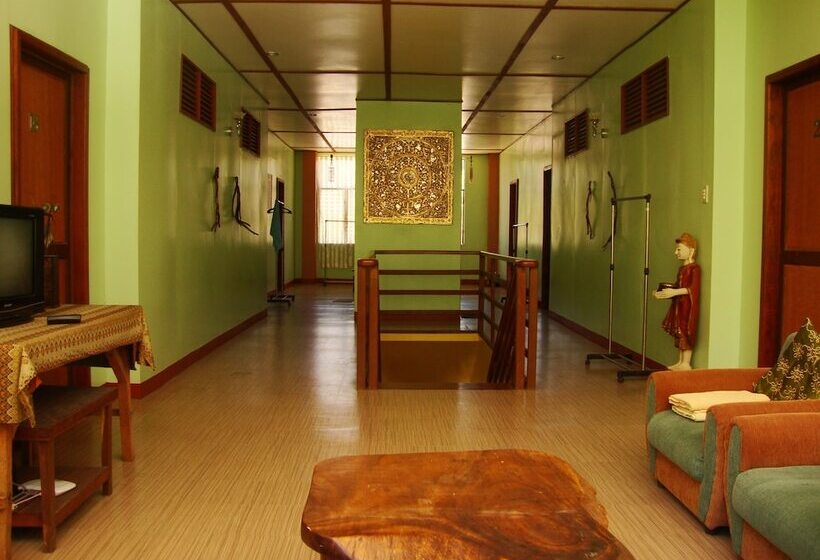 Lolo Oyong Pension House And Restaurant