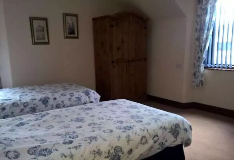 Majatalo Balloan House