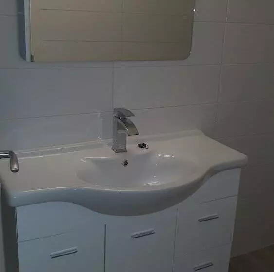 Majatalo Nikola Leko Guest House