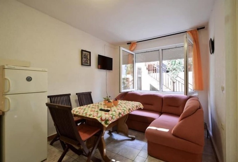 Pensió Nikola Leko Guest House