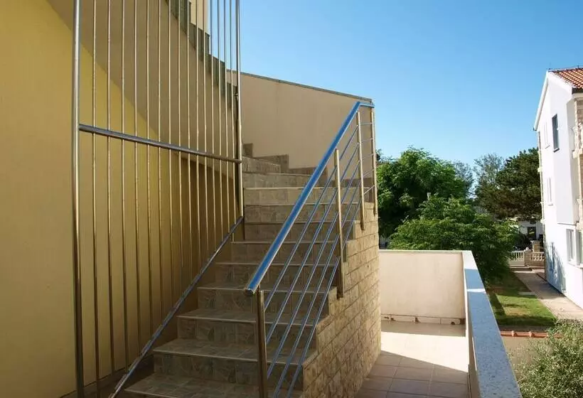 Apartment Complex Kristi