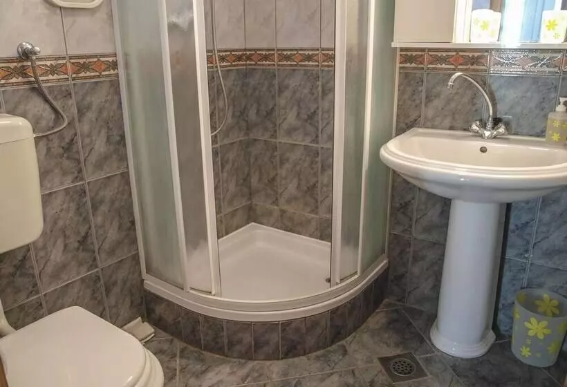 Apartment Complex Kristi