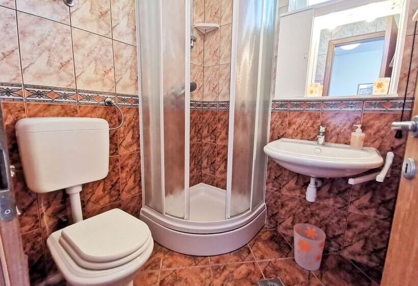 Apartment Complex Kristi