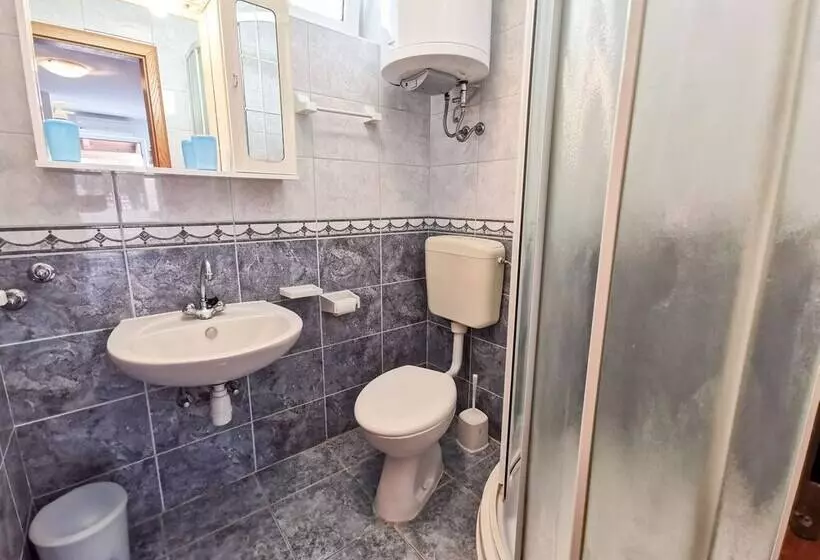 Apartment Complex Kristi