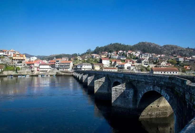 Hostel Albergue O Meson   Apartamentos